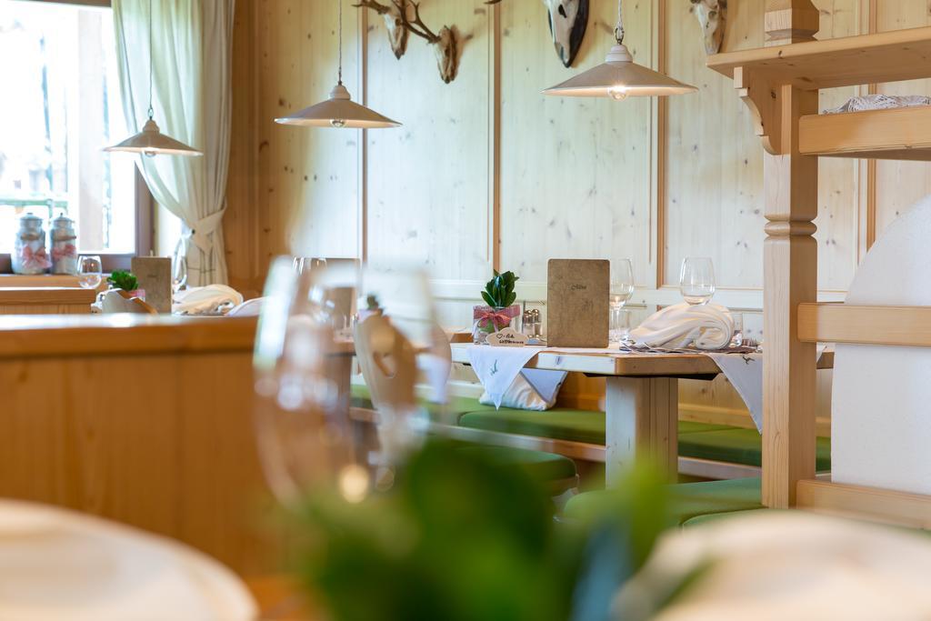 Hotel Falken Фалцес Екстериор снимка